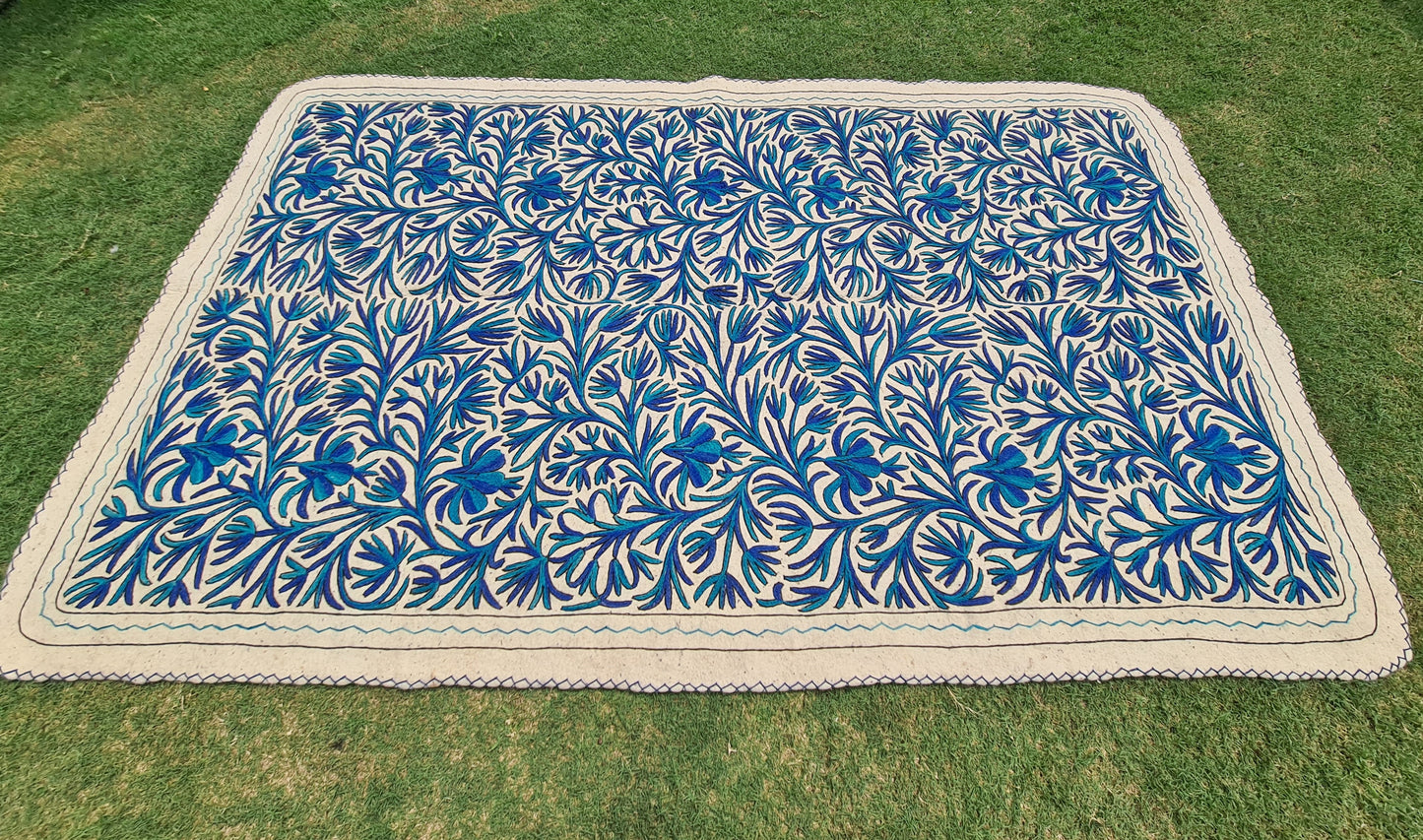 Beautiful 6*9 hand felted Kashmiri Namda - fully embroidered by hand - soft wool  living room rug