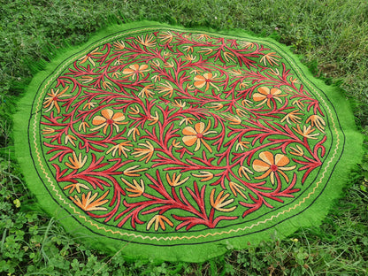 Round rug 5 ft boho wool rug "Namda" from Kashmir hand felted and embroidered