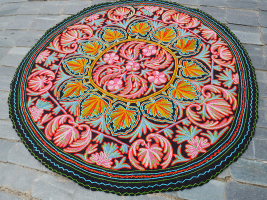 Kashmiri Namda Teppich 5ft - Mandala Wollteppich - Boho-Teppich handgefilzt und bestickt