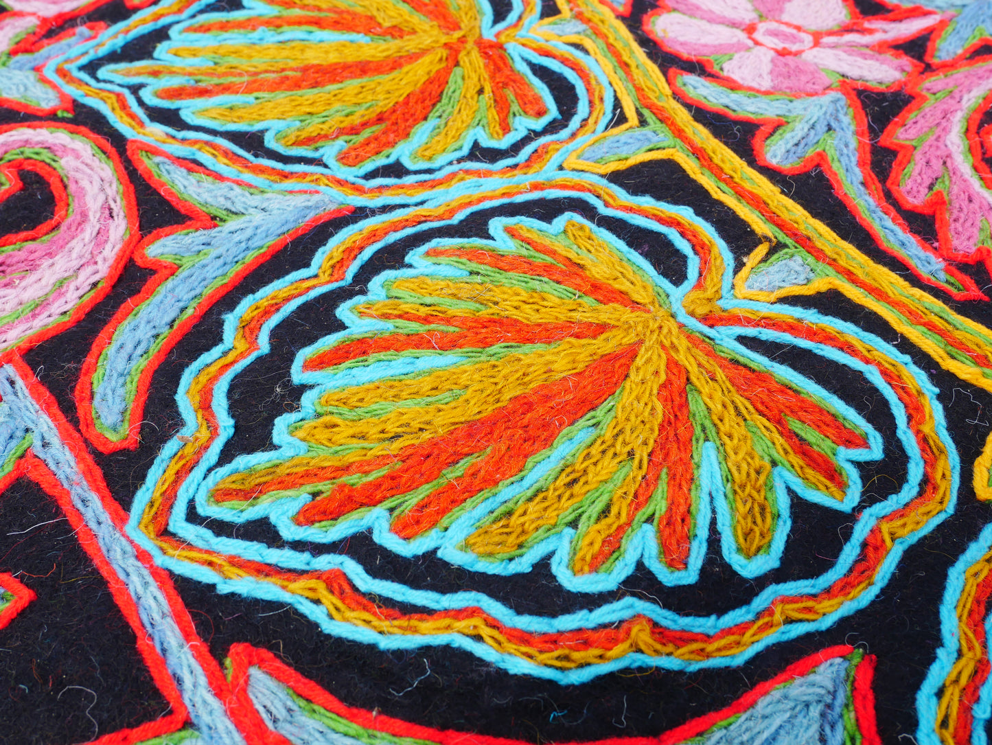 Kashmiri Namda rug 5ft - Mandala wool rug - boho area rug handfelted and embroidered (Copy)