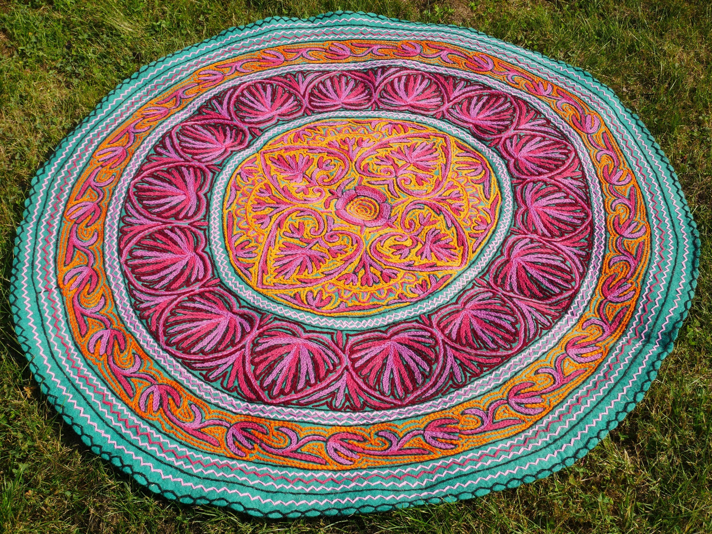 Kashmiri Namda rug 5ft - Mandala wool rug - boho area rug handfelted and embroidered