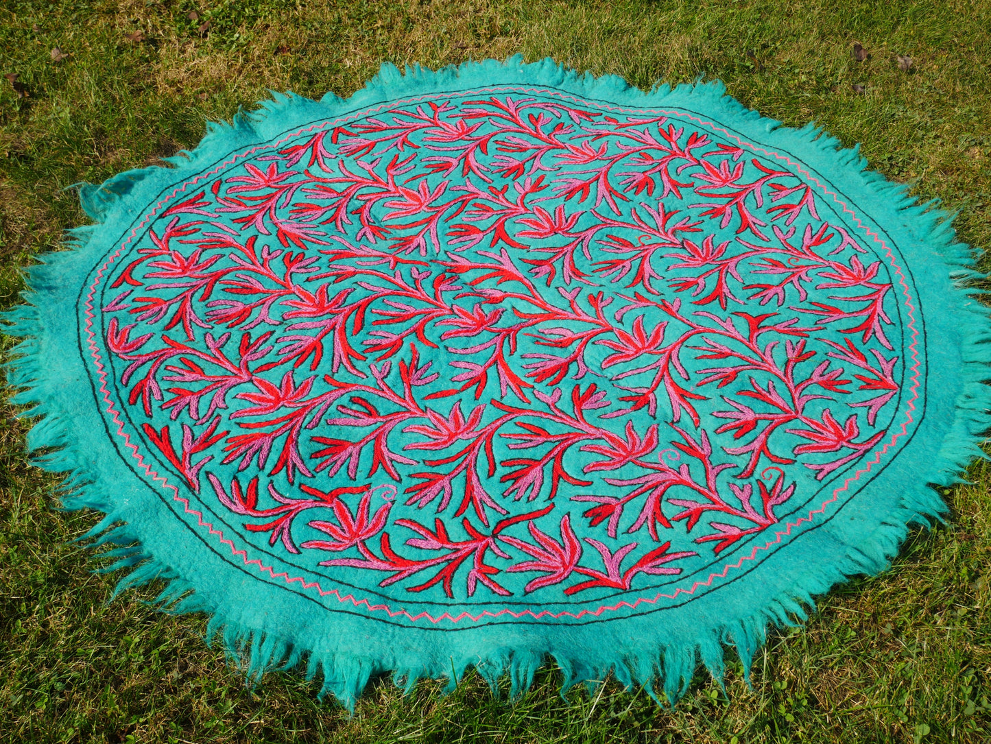 Kashmiri Namda rug 5ft - Mandala wool rug - boho area rug handfelted and embroidered