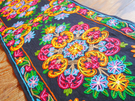 Boho table runner - Kashmiri Crewel embroidery - hand embroidered table decor