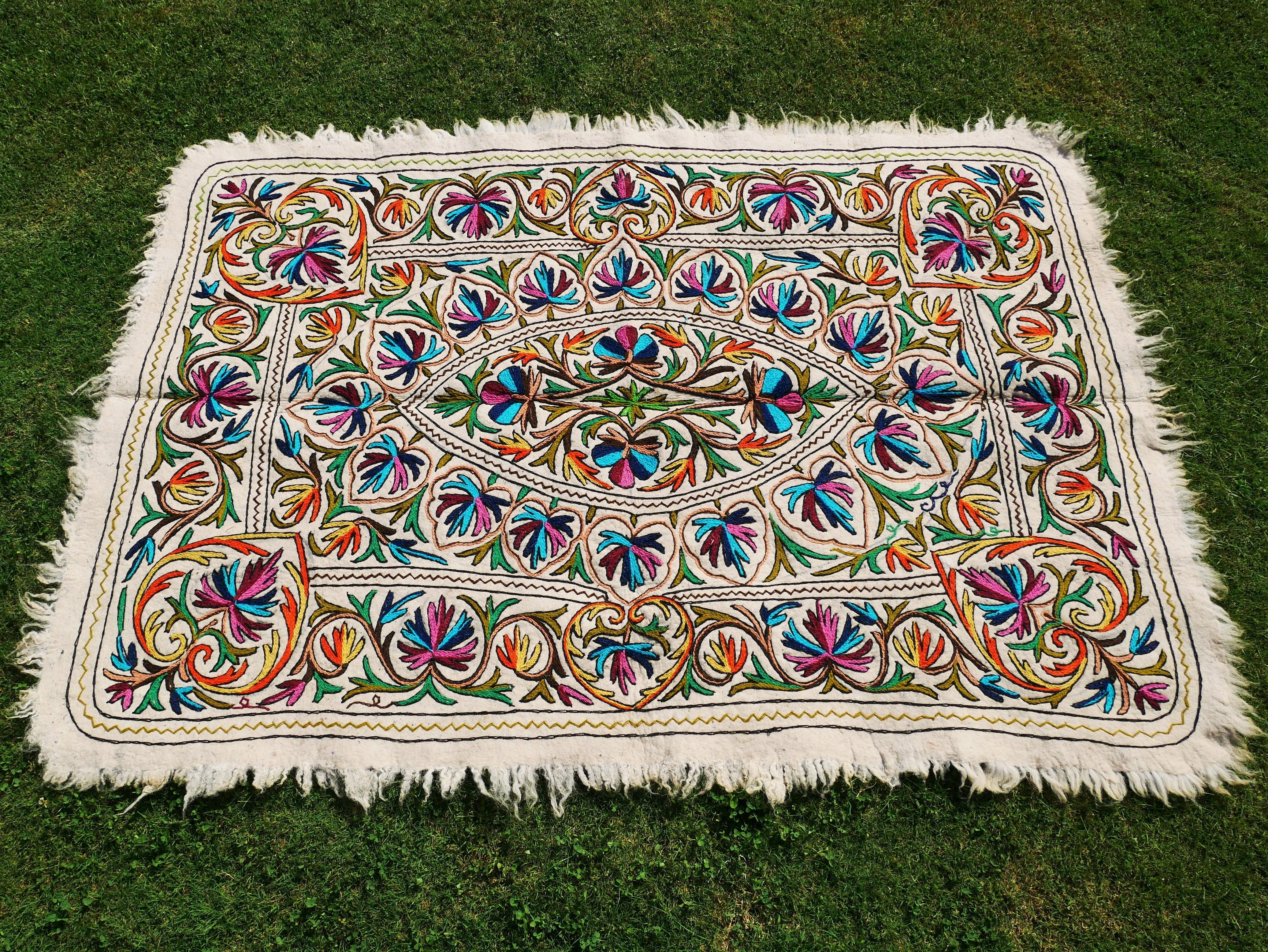 Newest Small wool rug Kashmir kashida work