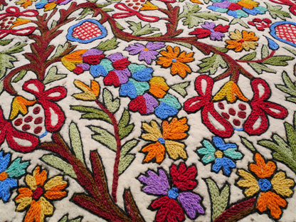 Kashmiri wool rug - Large floral rug 6x10' hand felted Namda | boho area rug - Indian floor rug | traditional embroidery | bohemian bedroom