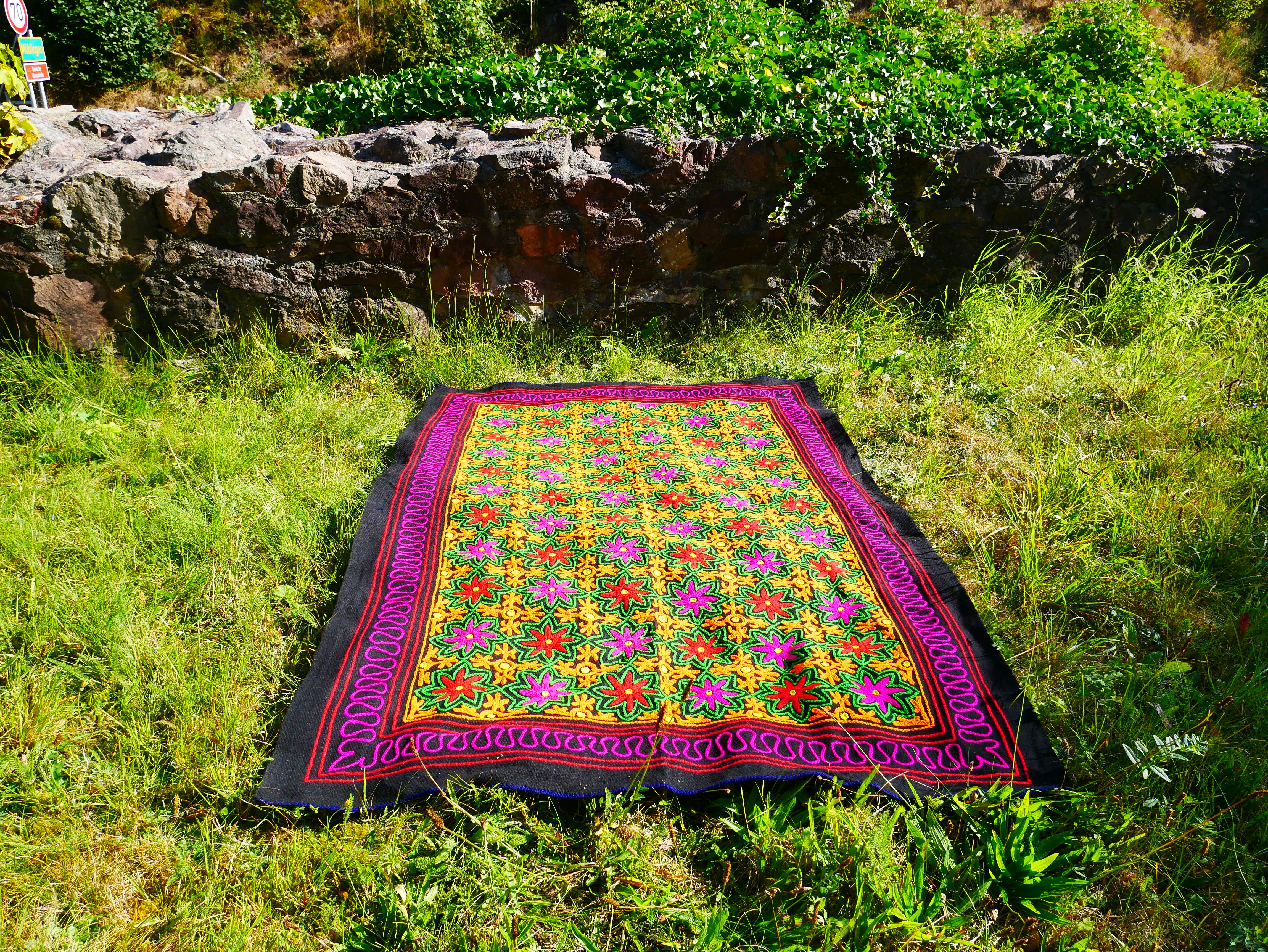 Kashmiri blanket price hot sale