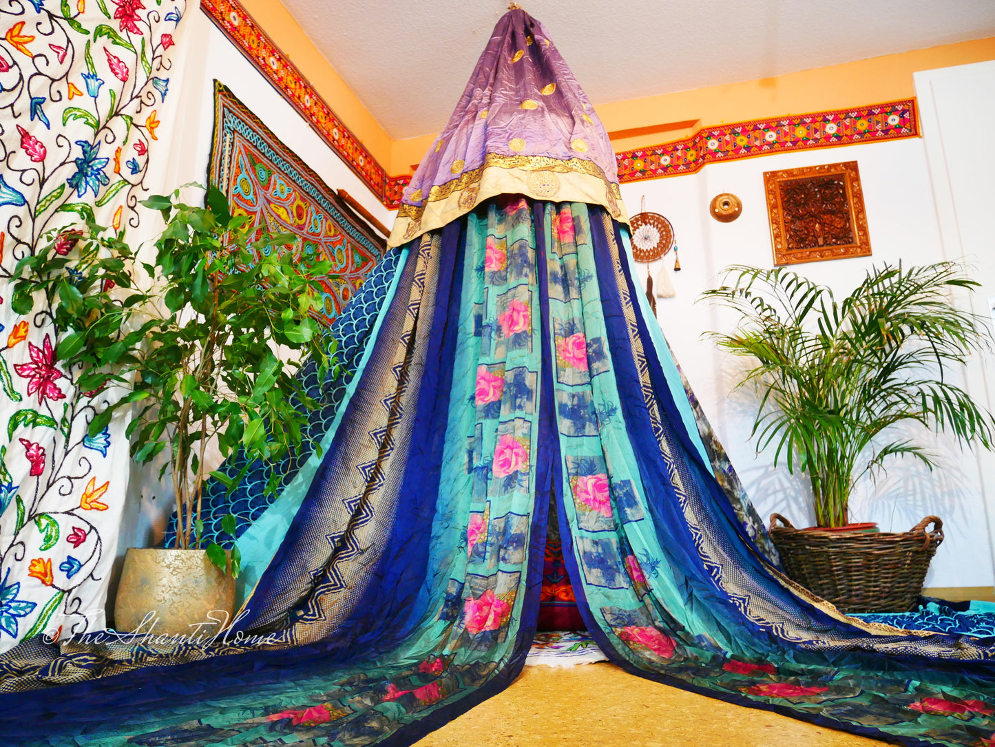 Boho canopy - Saree tent - bed canopy  | hippie decor - Shanti baldachin for Meditation Spaces or Reading nooks