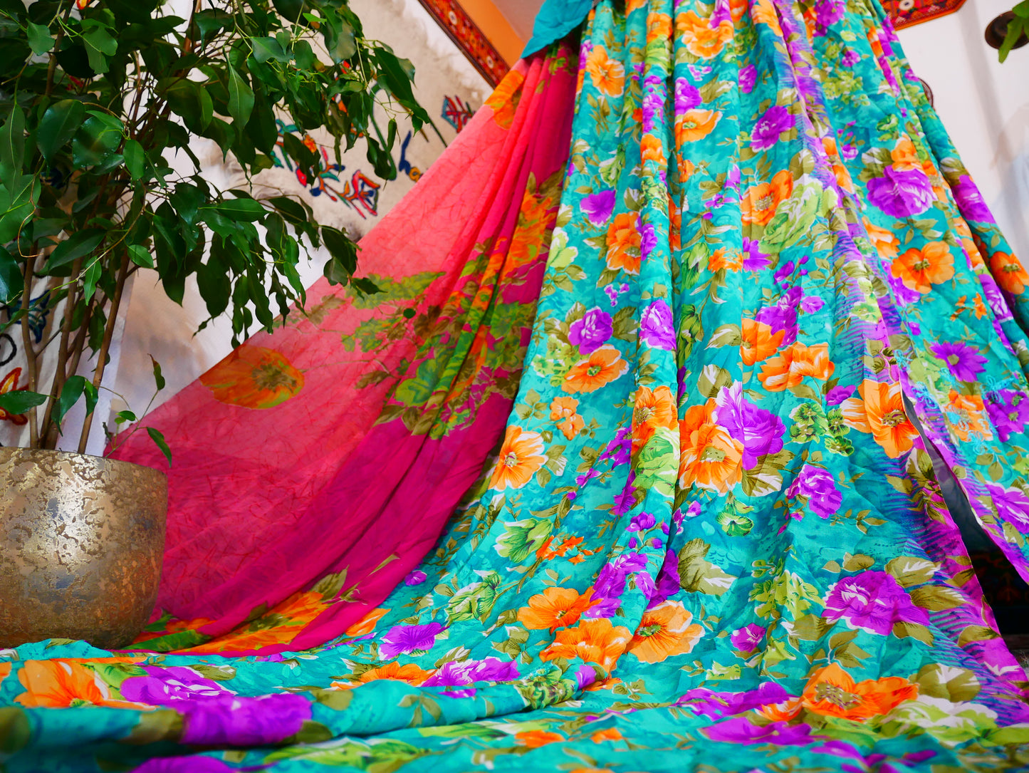 Boho Baldachin - Saree Zelt - Betthimmel | böhmische Hochzeitskulisse | Indisches Hippie-Dekor – Sitzbereich auf dem Boden | Meditationsraum - Glamping