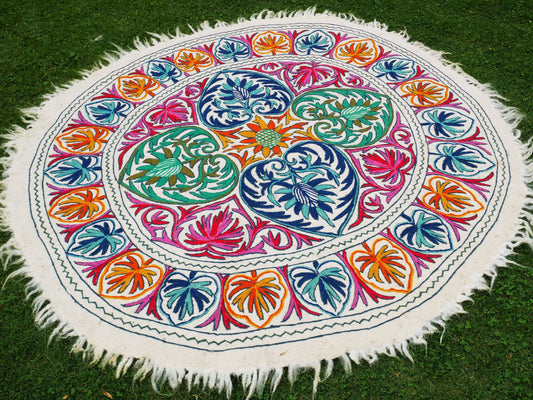 5ft Namda - boho wool rug | hand felted and embroidered - Kashmiri area rug