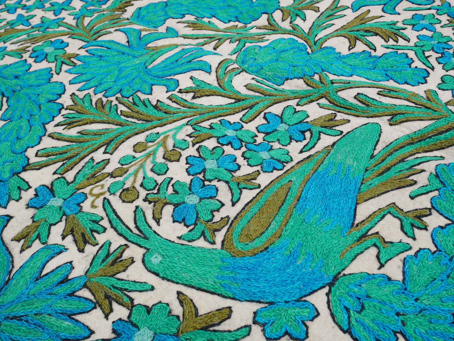 Indian wool rug - felt rug "Mughal garden" | traditional "Kashmiri Namda rug- hand felted, embroidered 6x4  ft