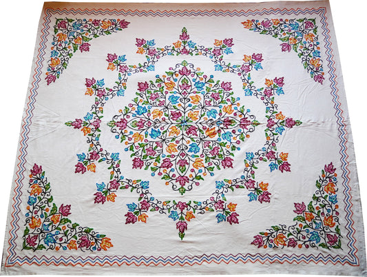 Kashmiri-Bettwäsche - Bettüberwurf aus Baumwolle und Wolle - elegante Blumenstickerei