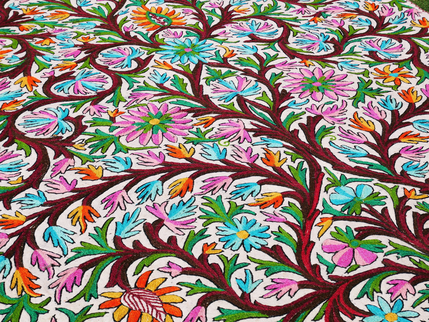 Indian wool rug hand felted Namda 6x9' | boho area rug -Kashmiri floor rug | traditional felted wool rug hand embroidery | bohemian bedroom