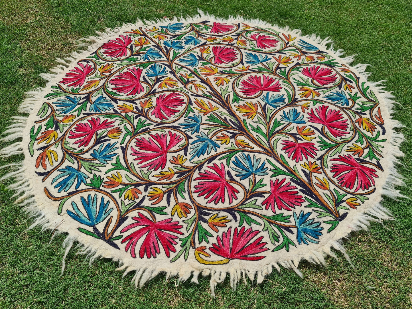 Kashmiri wool rug "Tree of life" boho area rug traditional Namda embroidery rug | hand felted 5ft bohemian bedroom rug - colorful floral rug